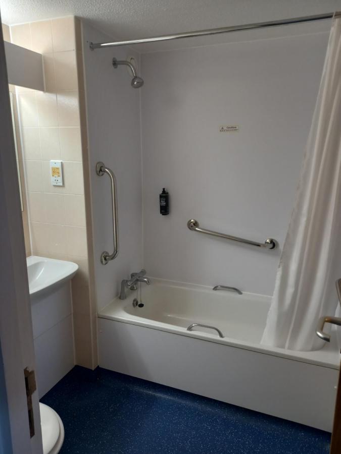 Thurrock Hotel M25 Services Aveley Exterior foto